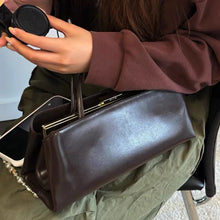 Luxury Leather Handbag For Women High-end Hardware Magnetic Suction Clip Design Elegant Minimalist Shoulder Underarm Bag Purse