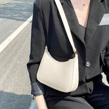 Fashionable Shoulder Bag Minimalist Retro Elegant Forearm Bag Commuting Gatherings Small Square Bag Underarm Bag Shoulder bag