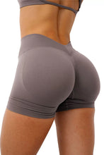 Gym Shorts Woman Seamless Yoga Shorts Fitness Training Yoga Clothing Butt Lifting Workout Short Leggings V Waist Sports Shorts