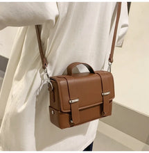 Minimalist Unisex Shoulder Bag Fashionable PU Leather Crossbody Bags Small Flip Style Messenger Bags for Women Designer Handbag