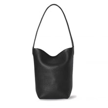 Lightweight Minimalist Tote Bag – Spacious Shoulder Tote for Work, Travel & Daily Use